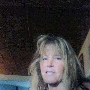 Meet your Posher, Carlee